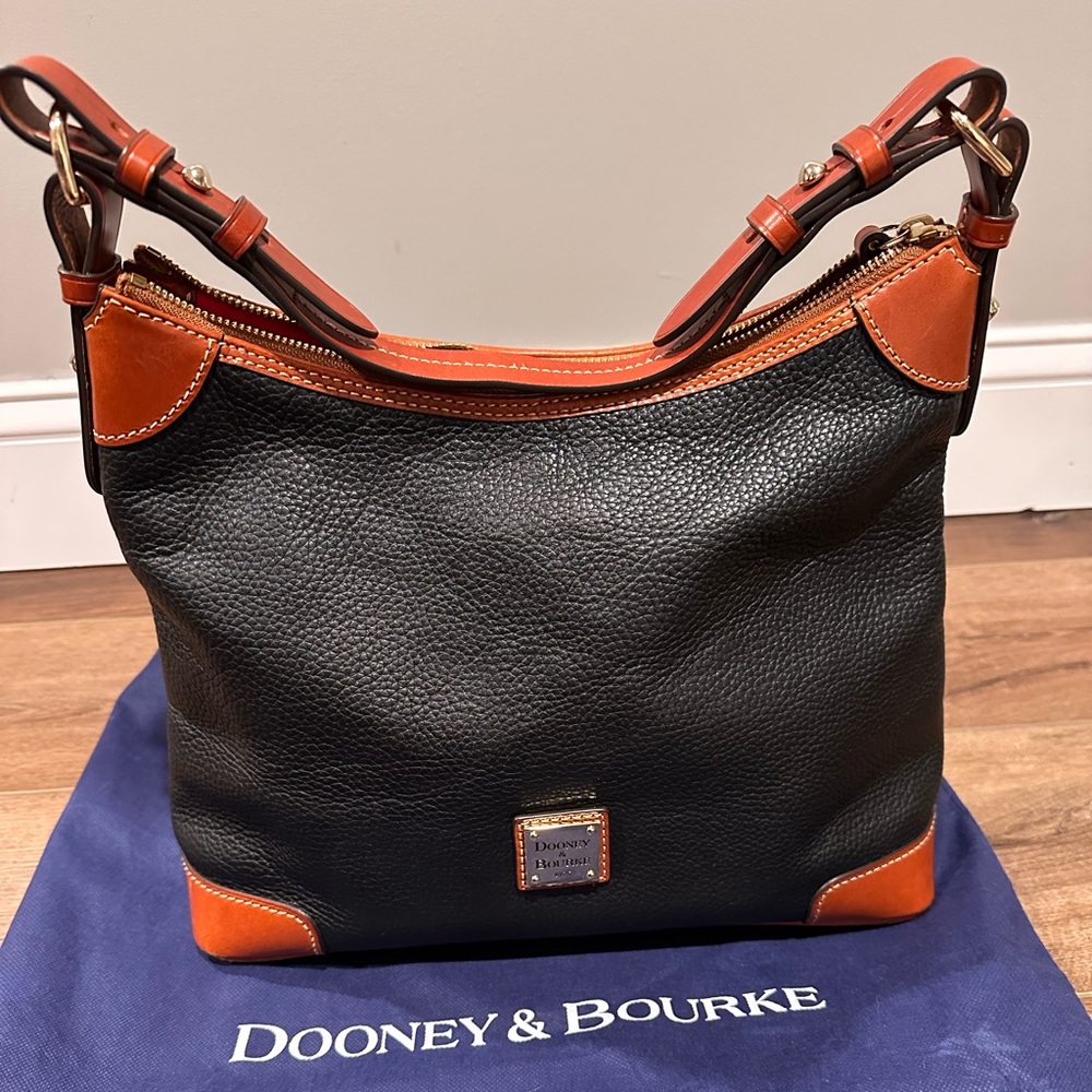 Dooney and Bourke Leather Purse